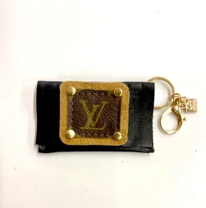 Cardholder  multiple options with LV patch with border in Camel