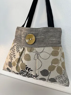Floral tapestry Handbag Purse Tote in Cream and Gold
