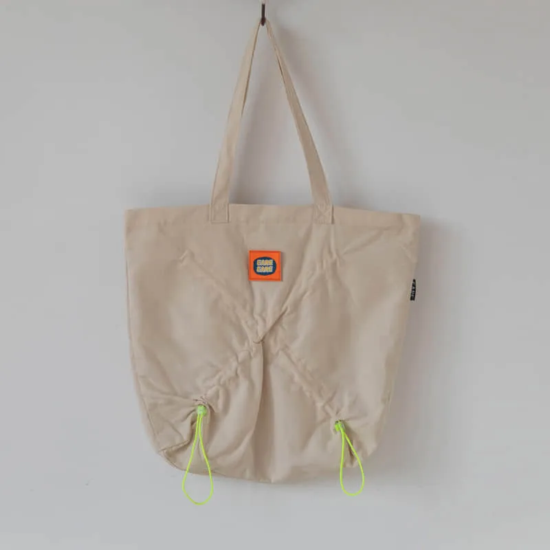 Pleated handbag