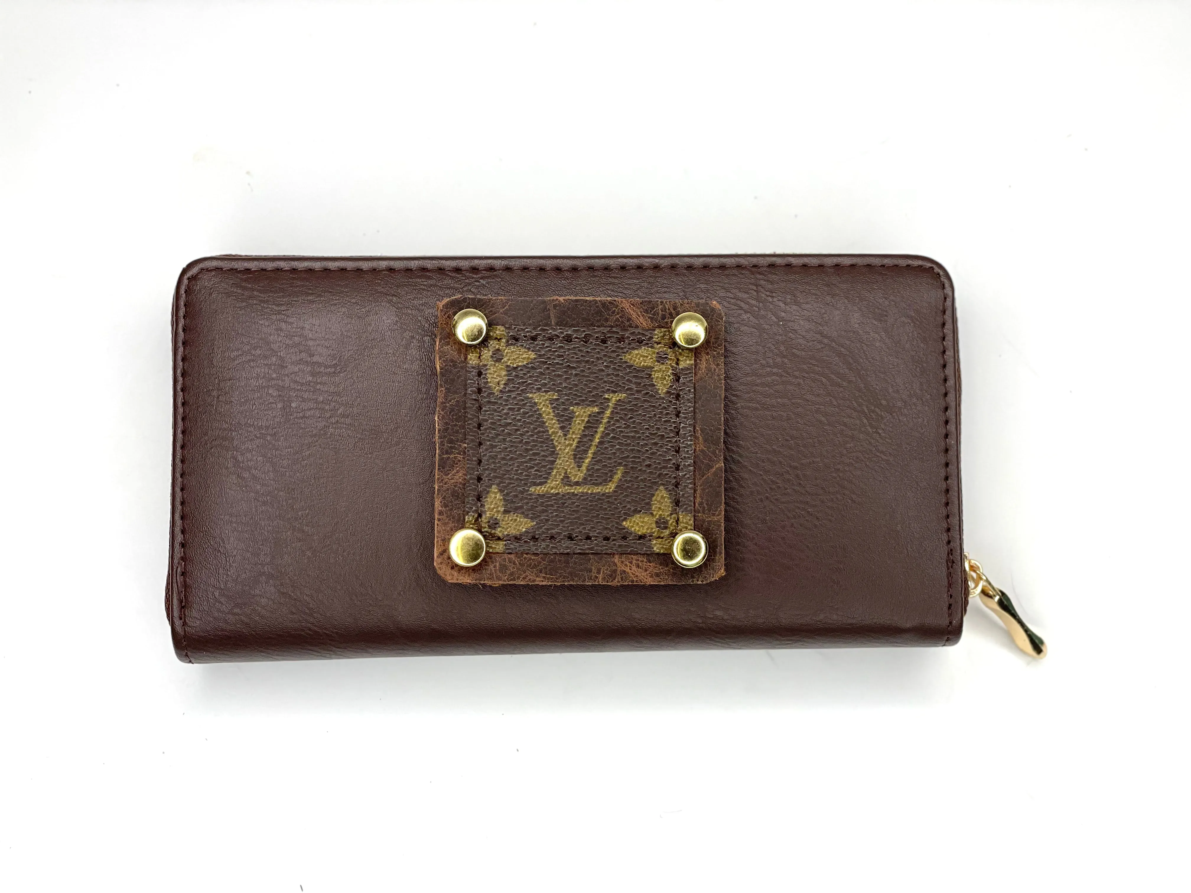 Single Wallet in Brown (brown patch, gold hardware)